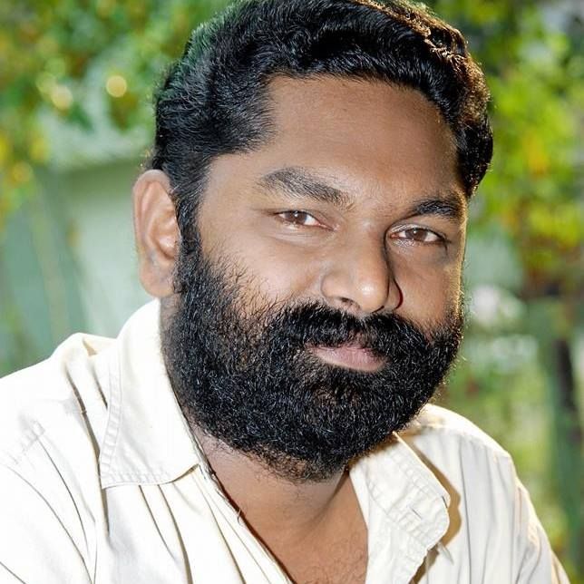 അനില്‍ പനച്ചൂരാന്‍റെ ജിമ്മിക്കി കമ്മല്‍ മാജിക്ക് - നിങ്ങള്‍ക്കും ആകാം താരം.