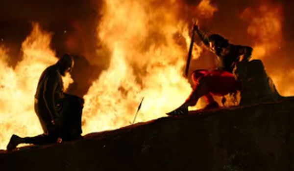 കട്ടപ്പ ബാഹുബലിയെ കുത്തിയശേഷം എന്ത് സംഭവിച്ചു; 'ബാഹുബലി ദ കണ്‍ക്ലൂഷ'ന്റെ ട്രെയിലര്‍ പുറത്തിറങ്ങി