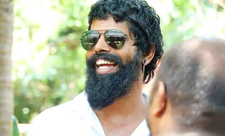 ഹനാനെ അപമാനിച്ച സംഭവത്തില്‍ ആദ്യം കേസെടുക്കേണ്ടത് ആര്‍ജെ സൂരജിനും ശീതള്‍ ശ്യാമിനെതിരേയുമാണെന്ന് നടന്‍ ബിനീഷ് ബസ്റ്റിന്‍