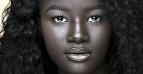 കറുപ്പിന്റെ സൗന്ദര്യം; ഇതാണ് കോഡിയ ഡയപ്പ് എന്ന സൂപ്പര്‍ മോഡല്‍