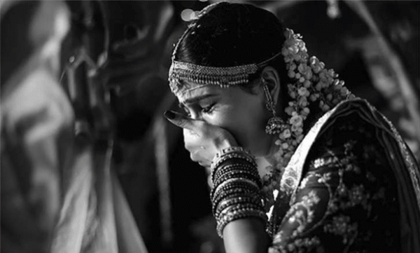 വിവാഹവേദിയില്‍ പൊട്ടിക്കരഞ്ഞ് സമാന്ത; ഫോട്ടോ വൈറൽ