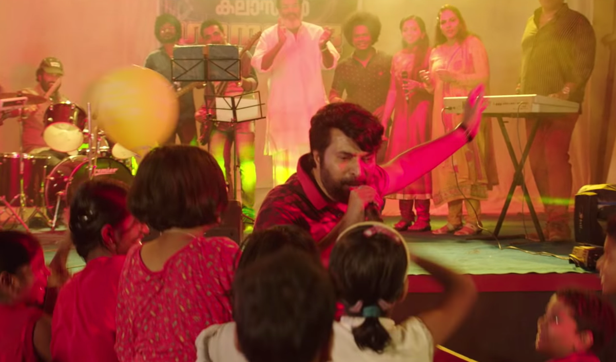 സ്കിറ്റ് കോമഡിയും ഗാനമേളയുമായി ഒരു എന്റെർറ്റൈനർ ഗാനഗന്ധർവ്വൻ !