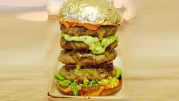 അങ്ങനെ സ്വര്‍ണം പൂശിയ ബര്‍ഗറും എത്തി പോയി