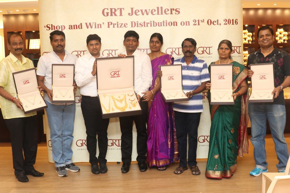 Grt Jewellers holds prize giving ceremony following a recent raffle draw at its Singapore showroom