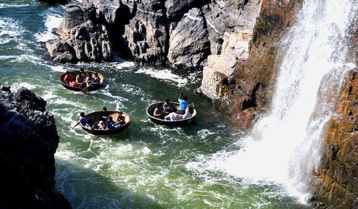 ഹോഗനക്കല്‍ പോകാം, കുട്ടവഞ്ചിയിലൊന്നു കറങ്ങാം