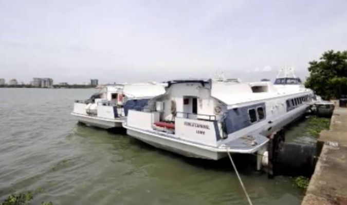 കൊച്ചിയില്‍ നിന്നും കോഴിക്കോടേക്കും, തിരിച്ചും അതിവേഗ ജലയാത്രാ സൗകര്യം