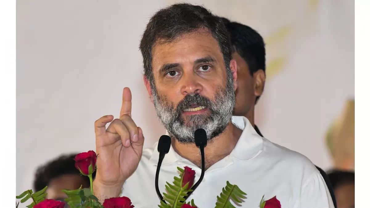 രാഹുൽഗാന്ധി മണിപ്പൂരിലേക്ക്; കലാപബാധിത മേഖലകൾ സന്ദർശിക്കും