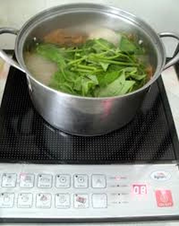 ഇന്‍ഡക്ഷന്‍ കുക്കറുകളില്‍ ഭക്ഷണം പാകംചെയ്യുന്നവര്‍ അറിയുന്നുണ്ടോ ഈ ആരോഗ്യപ്രശ്നങ്ങള്‍