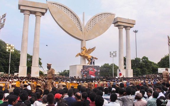 എംജിആറിനരികിൽ നിത്യനിദ്രയിൽ ജയയും