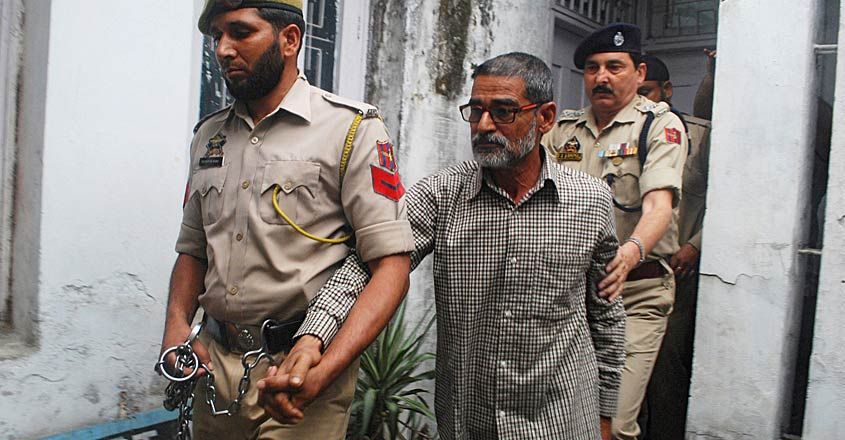 കഠുവ കൂട്ടബലാത്സംഗക്കേസിൽ ശിക്ഷ വിധിച്ചു: മൂന്നു പ്രതികള്‍ക്ക് ജീവപര്യന്തം