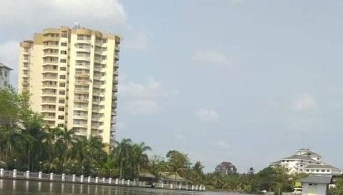 മരടിലെ ഫ്ലാറ്റുകള്‍ ഈ മാസം 20നകം പൊളിച്ചു നീക്കണമെന്ന് സുപ്രിം കോടതിയുടെ അന്ത്യശാസനം