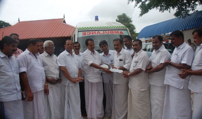 കനിവ് ആംബുലന്‍സ് PT. തോമസ്.M. L.A ഉല്‍ഘാടനം ചെയ്തു.