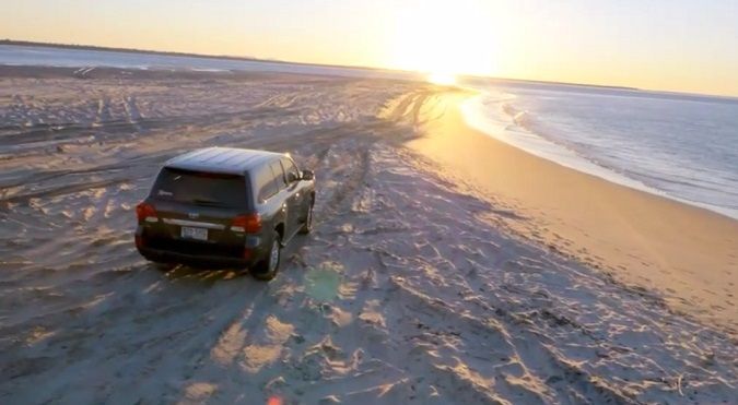 ഡ്രൈവിംഗിനു അനുയോജ്യമായ ലോകത്തിലെ എറ്റവും മികച്ച 5 ബീച്ചുകളിലൊന്ന് കേരളത്തില്‍