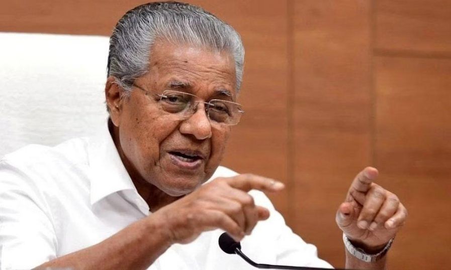 ദേശീയപാതയിലെ വിള്ളല്‍: സംസ്ഥാന സര്‍ക്കാരിന്റെ വീഴ്ചയെന്ന് കാണിക്കാനുള്ള ശ്രമം പരിഹാസ്യമെന്ന് മുഖ്യമന്ത്രി