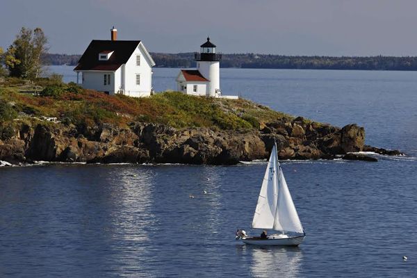 വീട് വെയ്ക്കാന്‍ ഇങ്ങോട്ട് വിളിച്ചു സ്ഥലം തരും; അങ്ങനെയുമുണ്ട് ചില സ്ഥലങ്ങള്‍