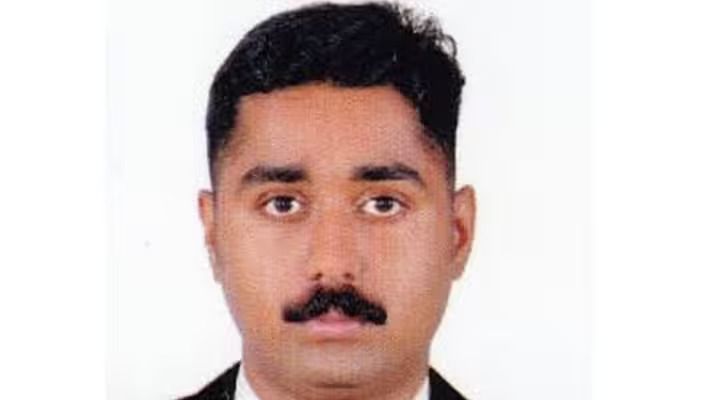 അവധിക്ക് നാട്ടില്‍ പോയ പ്രവാസി യുവാവ് മടക്കയാത്രയ്ക്ക് തൊട്ടുമുമ്പ് കുഴഞ്ഞുവീണ് മരിച്ചു