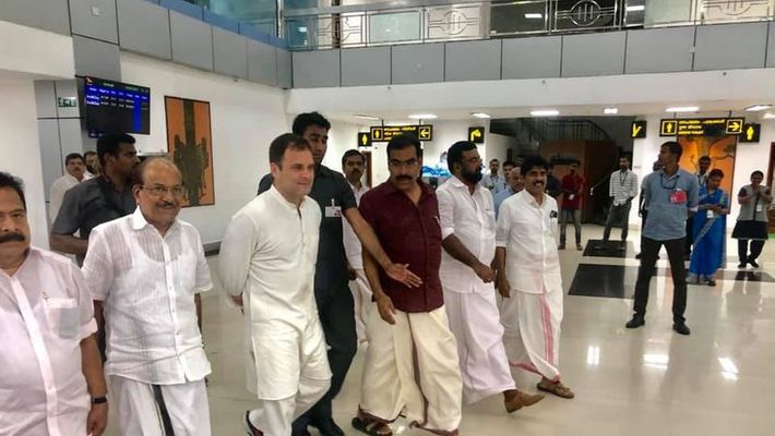 രാഹുലും പ്രിയങ്കയും കേരളത്തിലെത്തി; നിറഞ്ഞ  മനസോടെ വരവേറ്റ് കോൺഗ്രസ് പ്രവർത്തകർ
