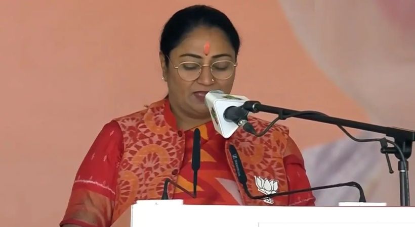 ഡല്‍ഹിയെ നയിക്കാന്‍ രേഖ ഗുപ്ത; മുഖ്യമന്ത്രിയായി സത്യപ്രതിജ്ഞ ചെയ്തു