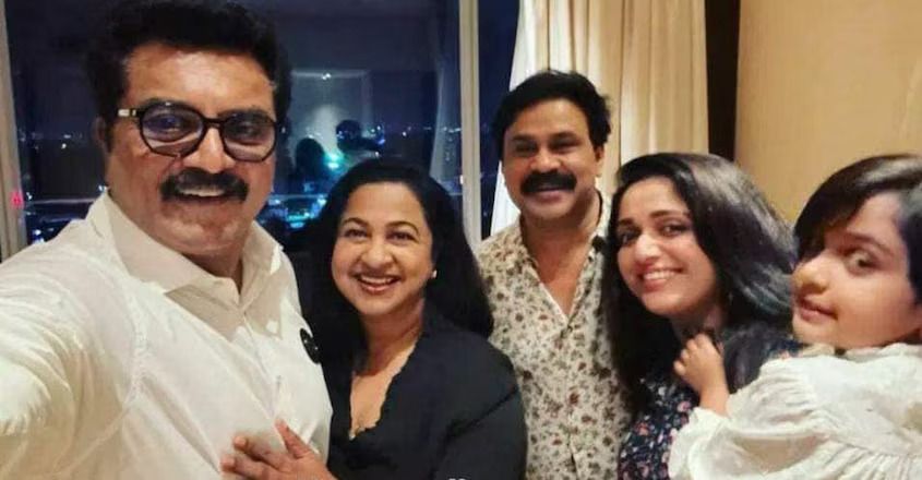 ദിലീപിനും കുടുംബത്തിനുമൊപ്പം ശരത് കുമാറിന്റെ സെൽഫി