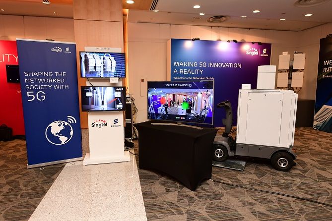 Journey to 5G: Singtel launches near-gigabit mobile data speeds at selected high-traffic outdoor locations