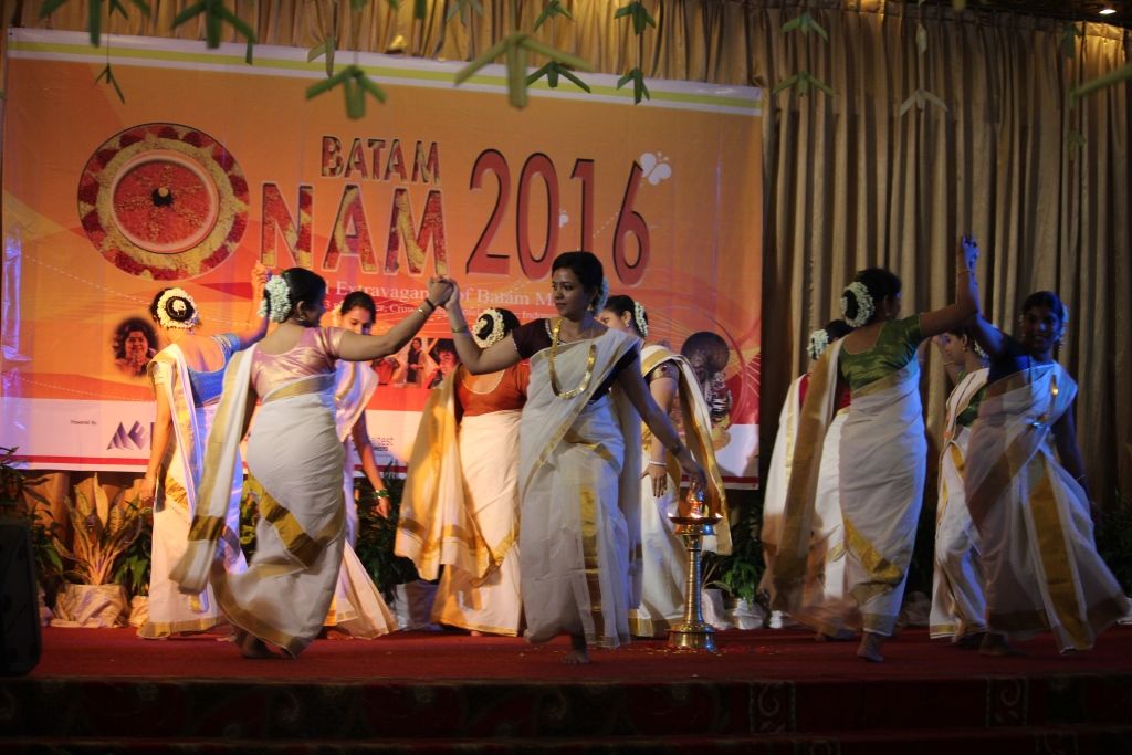 ഒരുമയുടെ ബത്താം ഓണം 2016