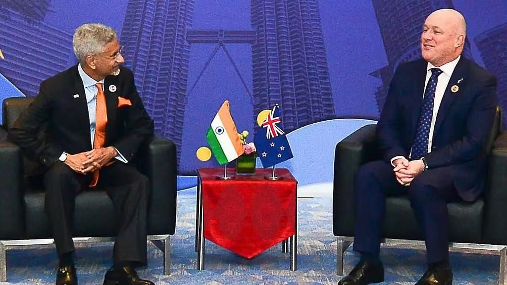 Jaishankar meets NZ PM Luxon, Malaysian counterpart on ASEAN sidelines