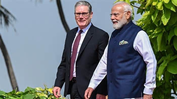 പഠിക്കാൻ യുകെയിൽ പോകണ്ട, യുകെ യൂണിവേഴ്സിറ്റികൾ ഇങ്ങോട്ടു വരും