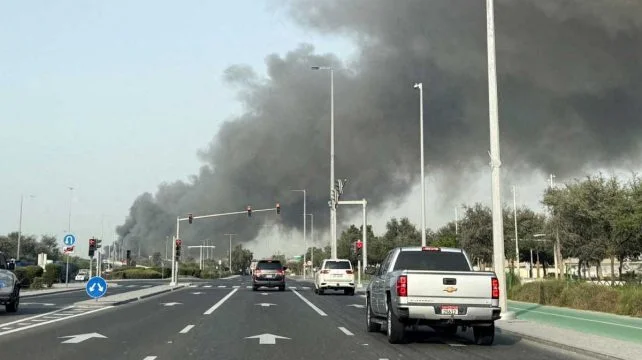 ഇറാന്‍ ആക്രമണം; അബുബാദിയില്‍ അഞ്ച് ഇന്ത്യക്കാരടക്കം പന്ത്രണ്ട് പേര്‍ക്ക് പരുക്ക്