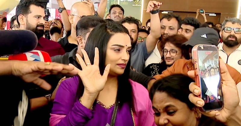 ‘പാവ ആകാന്‍ ഞാന്‍ തയാറല്ല; അമ്മ സംഘടനയില്‍ നിന്ന് രാജിവച്ചു’; ശ്വേത മേനോന്‍