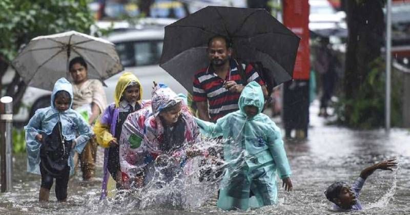 കനത്ത മഴ മുന്നറിയിപ്പ്; രണ്ട് ജില്ലകളിലെ വിദ്യാഭ്യാസ സ്ഥാപനങ്ങൾക്ക് നാളെ അവധി