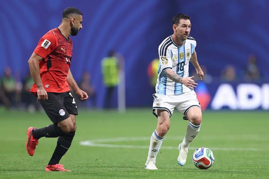 Argentina March into Quarter-Finals: Messi and Co. Overcome Egypt in Thrilling World Cup Clash