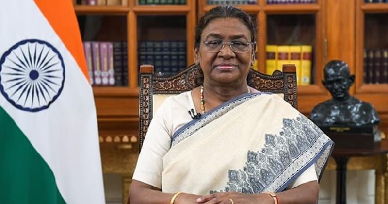 Reach of handloom products in global mkts can be expanded through e-commplatforms: President