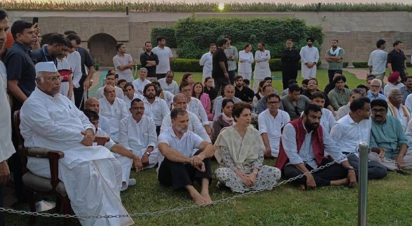 ഗ്യാനേഷ് കുമാറിന്റെ രാജിയിൽ പ്രതിഷേധം കടുപ്പിക്കാൻ ഇന്ത്യാസഖ്യം; നാളെ ചീഫ് ജസ്റ്റീസുമായി കൂടിക്കാഴ്ച നടത്തും