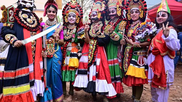 സംസ്ഥാന സ്കൂൾ കലോത്സവം: കണ്ണൂരിനെ പിന്നിലാക്കി കോഴിക്കോട്