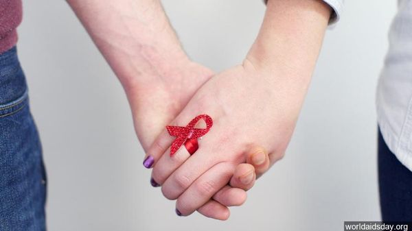 എയ്ഡ്സ് ചികില്‍സിച്ച് ഭേദമാക്കാം; വൈദ്യശാസ്ത്രത്തിന്  ഒരു പൊൻതൂവൽ കൂടി