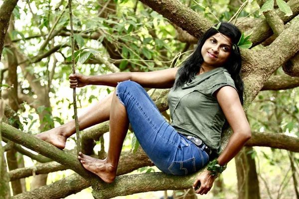 ''കുഞ്ഞുടുപ്പിട്ടു നടക്കുന്നതുകൊണ്ട്, ഇപ്പ കിട്ടും ഇപ്പ കിട്ടും എന്ന് കരുതിയാണ് പലരും ഇരിക്കുന്നത് എന്നാൽ അങ്ങനെ കിട്ടുന്ന ഒരു സാധനമല്ല ഞാന്‍”; യുവതിയുടെ കുറിപ്പ് വൈറലാകുന്നു