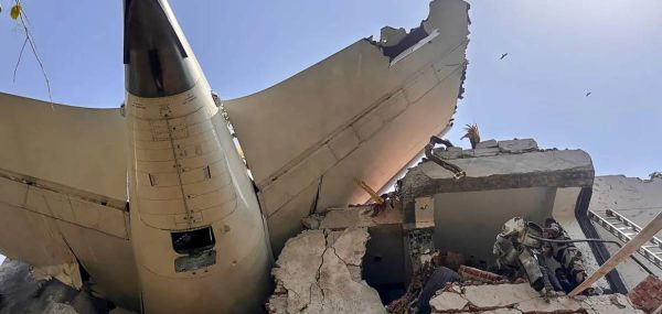 അഹ്മദാബാദ് വിമാനാപകടത്തിനിടയാക്കിയത് ഇന്ധന ഒഴുക്ക് നിയന്ത്രിക്കുന്ന സ്വിച്ച് ഓഫ് ആയത്; റിപോർട്ട് പുറത്തുവിട്ട് അമേരിക്കന്‍ പത്രം