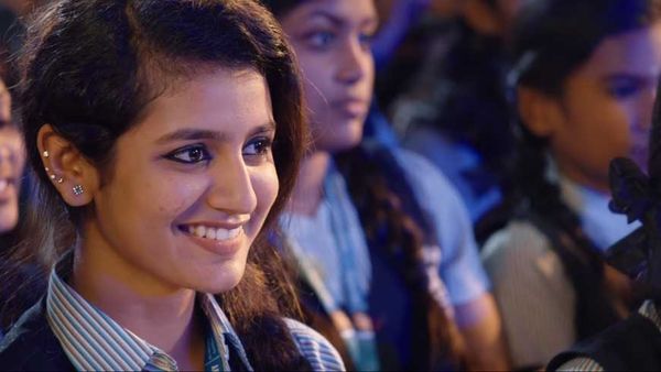 ഒരു അഡാര്‍ ലവിലെ പാട്ടിലൂടെ പ്രശസ്തയായ പ്രിയ വാര്യർക്കെതിരെ പോലിസ് കേസ്