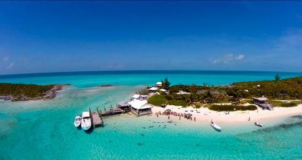 മികച്ച ജീവിതസൗകര്യങ്ങള്‍ ഉണ്ട്  എന്നാല്‍ നികുതിയില്ല; ഇതാ നികുതിയീടാക്കാത്ത ചില രാജ്യങ്ങള്‍