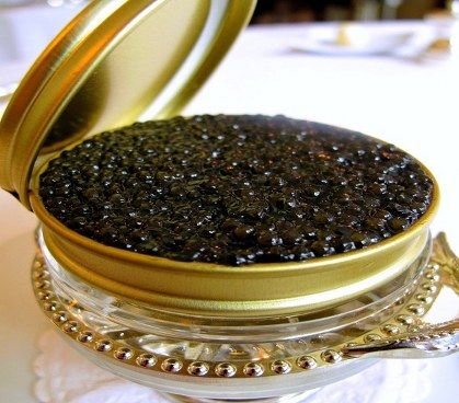 ലോകത്തിലെ ഏറ്റവും വിലകൂടിയ ഈ ഭക്ഷണം നല്‍കുന്നത്  സ്വര്‍ണ്ണപാത്രത്തില്‍ മാത്രം