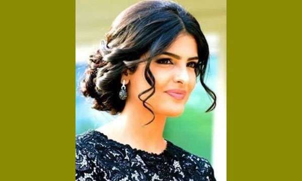 സ്ത്രീകളുടെ അവകാശം സംരക്ഷിക്കാന്‍ ഹിജാബും ബുര്‍ഖയും ഉപേക്ഷിച്ചു സൗദി രാജകുമാരി.