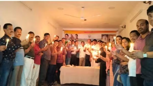 രാഹുൽ ഗാന്ധിക്ക് പിന്തുണയുമായി ബഹ്റൈനില്‍ പ്രവാസികളുടെ പ്രതിഷേധ ജ്വാല