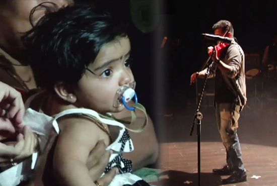 ഗാലറിയില്‍ ഇരിക്കുന്ന മകള്‍ക്കായി ഒരു പാട്ട് പാടാന്‍ സദസ്സിനോട് അനുവാദം ചോദിക്കുന്ന ബാലഭാസ്കര്‍; കണ്ണ്നനയാതെ കണ്ടിരിക്കാനാവില്ല ഈ വീഡിയോ