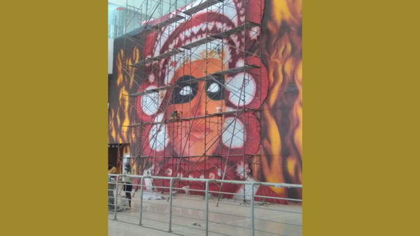 കണ്ണൂര്‍ വിമാനതാവളത്തിലെ 'തെയ്യം' കോപ്പിയടിയെന്ന് ആരോപണം; വിവാദത്തിനു മറുപടിയുമായി കലാകാരന്‍ രംഗത്ത്