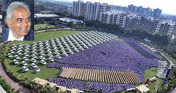 ദേ മുതലാളി വീണ്ടും ഞെട്ടിച്ചു; ജീവനക്കാര്‍ക്ക് ദീപാവലി ബോണസ് 400 ഫ്‌ളാറ്റുകളും 1260 കാറുകളും