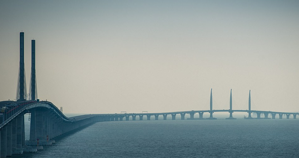 55 കിലോമീറ്റര്‍, മുടക്കിയത് 1.34 ലക്ഷം കോടി; ലോകത്തിലെ ഏറ്റവും നീളം കൂടിയ കടല്‍പ്പാലം 24 ന് തുറക്കും