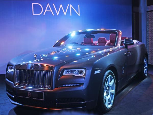 റോള്‍സ് റോയ്‌സ് കാറുകള്‍ ഒരിക്കലും ബ്രേക്ക് ഡൗണ്‍ ആകുമോ; എല്ലാവര്‍ക്കും റോള്‍സ് റോയ്‌സിനെ കിട്ടില്ലേ; റോള്‍സ് റോയ്സ് കാറുകളെ കുറിച്ചുള്ള ചില തെറ്റിദ്ധാരണകള്‍ അറിയാമോ ?