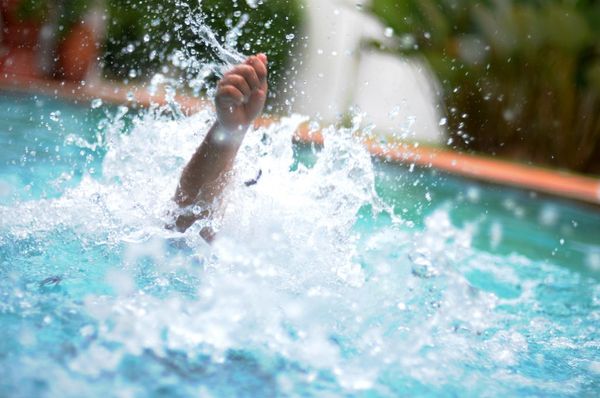 മലയാളിയായ രണ്ടു വയസുകാരി ദുബായില്‍ മുങ്ങി മരിച്ചു