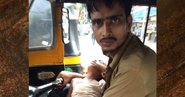 രണ്ടുവയസുള്ള കുഞ്ഞിനെ  മടിയിലുറക്കി ഓട്ടോ ഓടിക്കുന്ന പിതാവ്; ഒടുവില്‍ ഈ കുടുംബത്തിനു സോഷ്യല്‍ മീഡിയയുടെ കൈത്താങ്ങ്‌