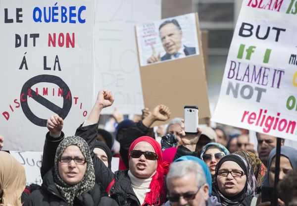 പൊതുമേഖലാ ജോലികള്‍ക്ക് മതചിഹ്നങ്ങള്‍ ധരിച്ചെത്തുന്നത് നിരോധിച്ച് കാനഡയിലെ ക്യുബക്